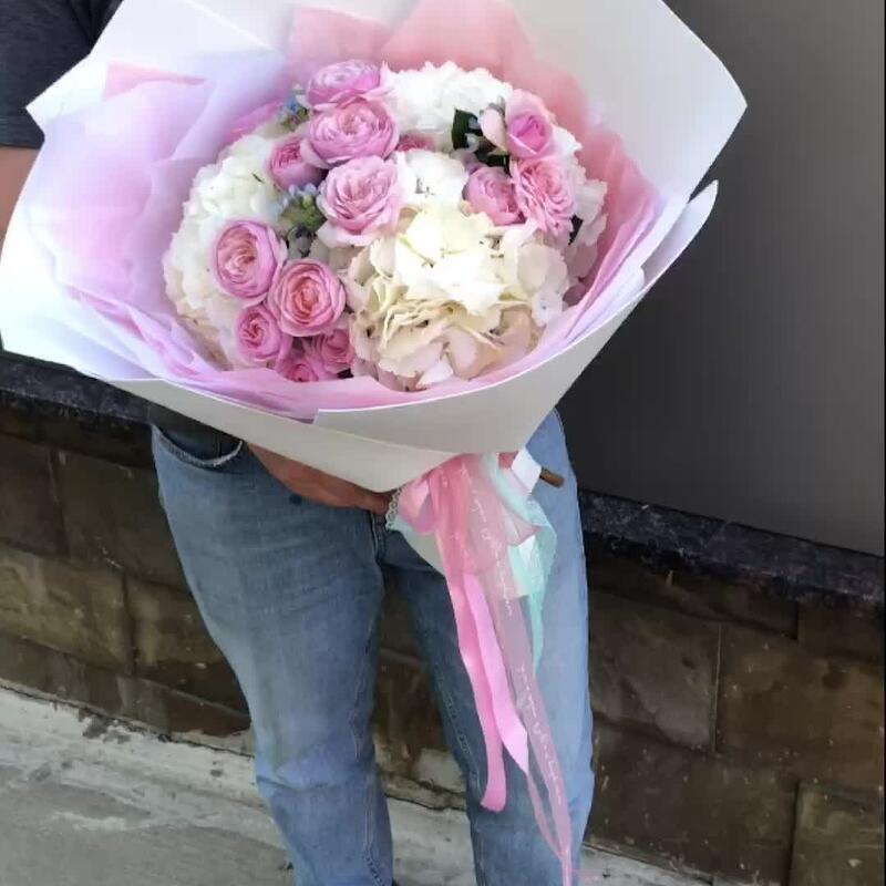 гортензии и оксипеталума «Нежность» гортензии и оксипеталума «Нежность»